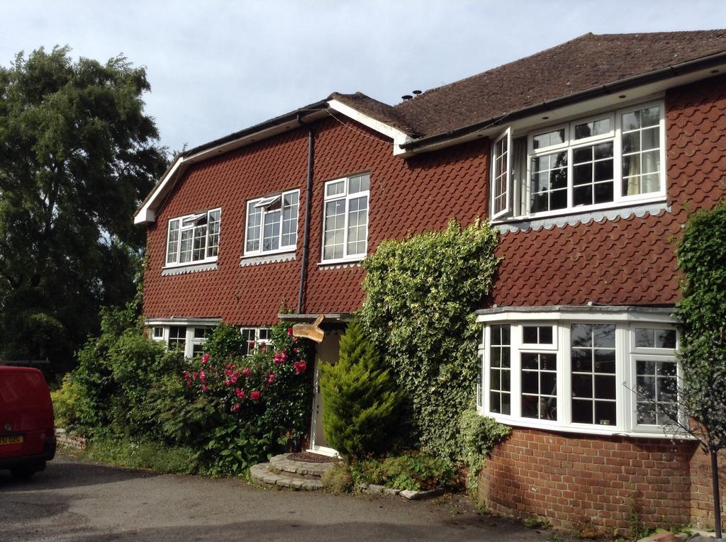 Tower Hill House Basingstoke Hotel Exterior photo